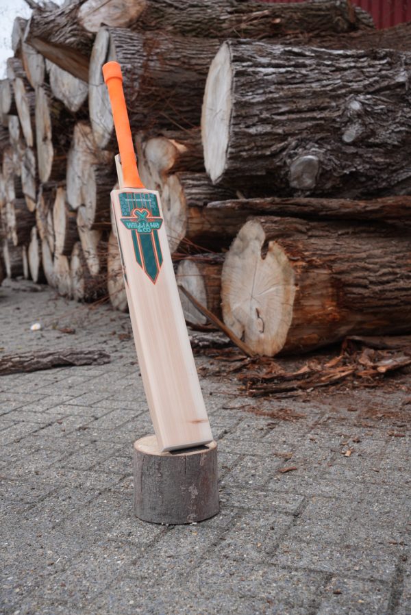 12. Performance Dutch Willow – 2.13 lbs – Mid-to-Low Middle – Semi-Oval Handle (Only 1 Left)