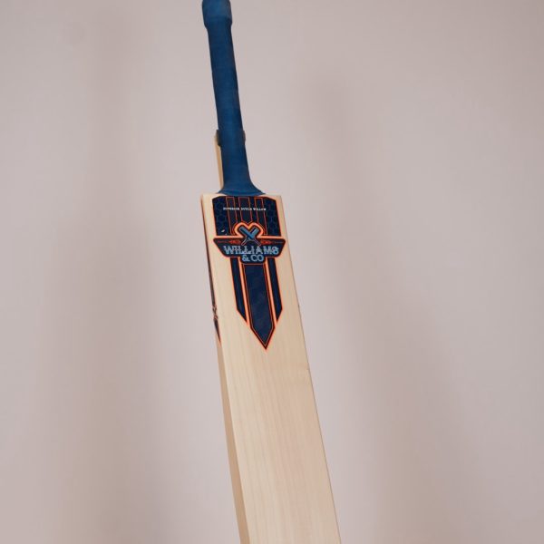 Elite Grade | 2lb 12oz | Mid Middle | Semi-Oval Handle